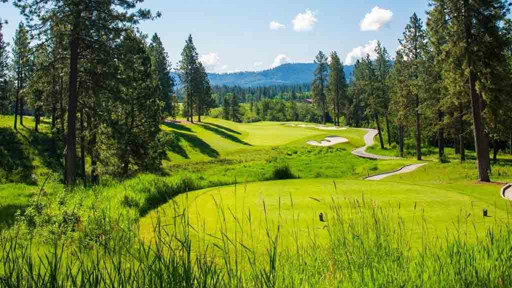 circling-raven-golf-course-8th-hole_16x9.jpg