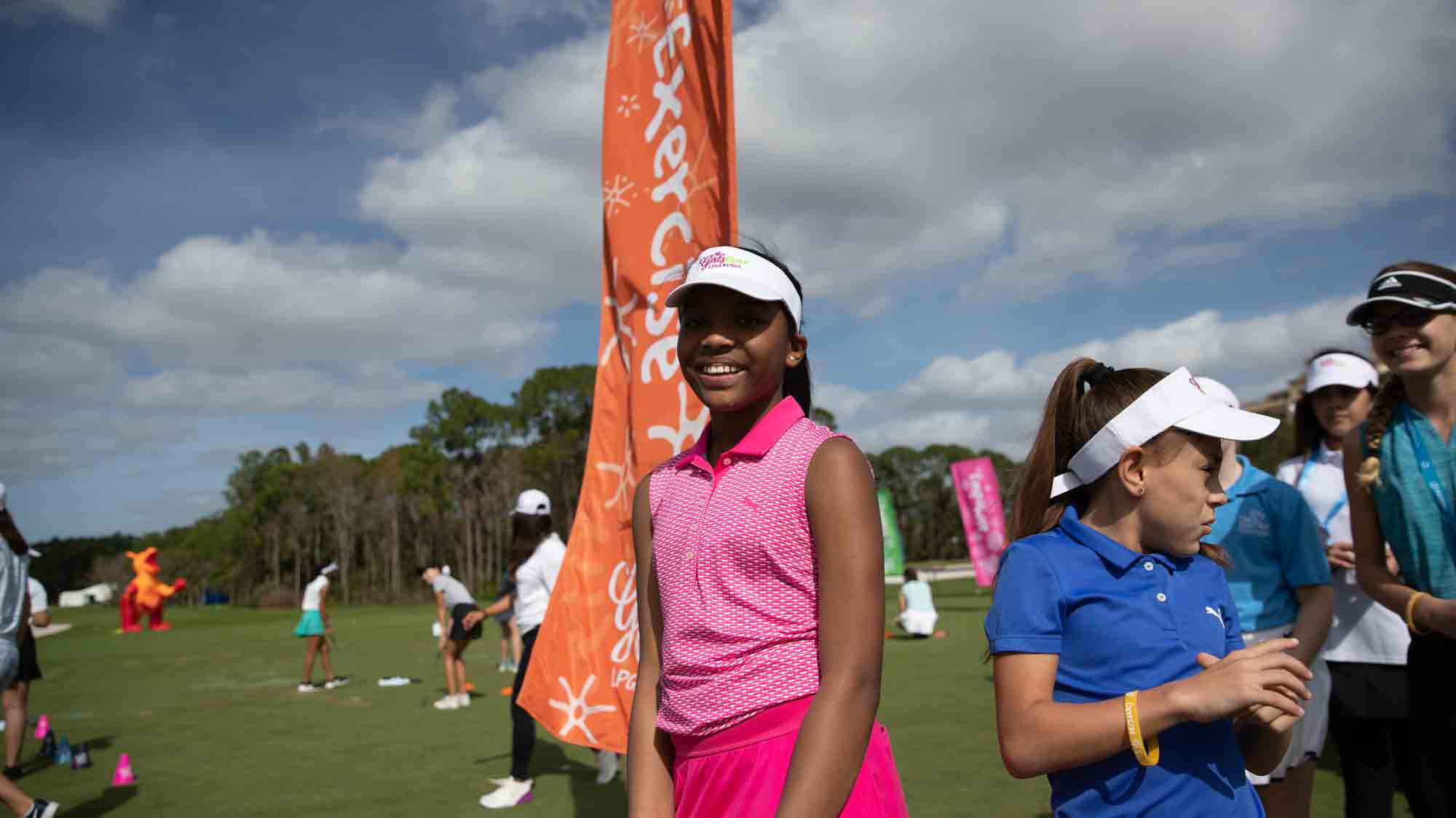 allyson-bell---girls-golf---01_2000x1125.jpg