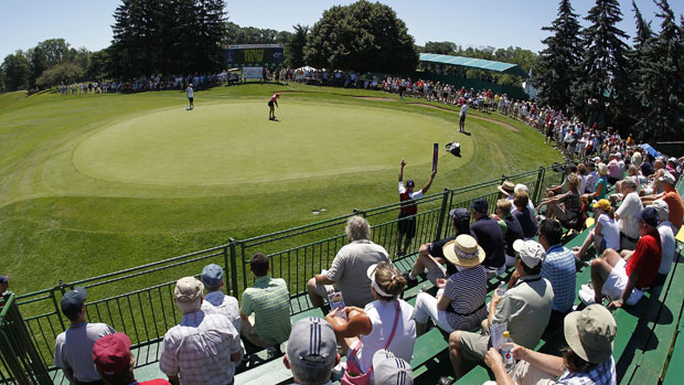 Fans watch Natalie Gulbis