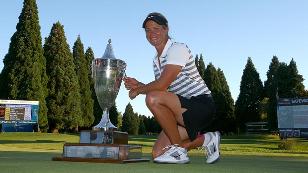 Suzann Pettersen wins the Safeway Classic Presented by Coca-Cola