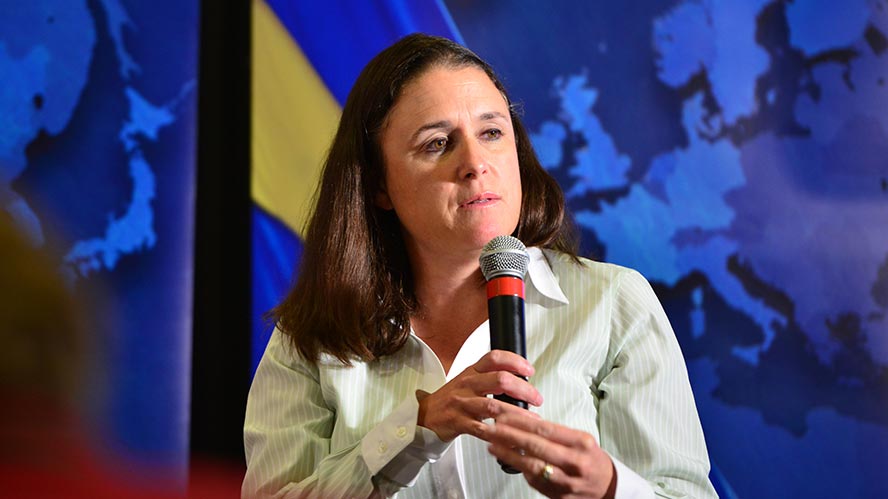 International Crown Press Conference