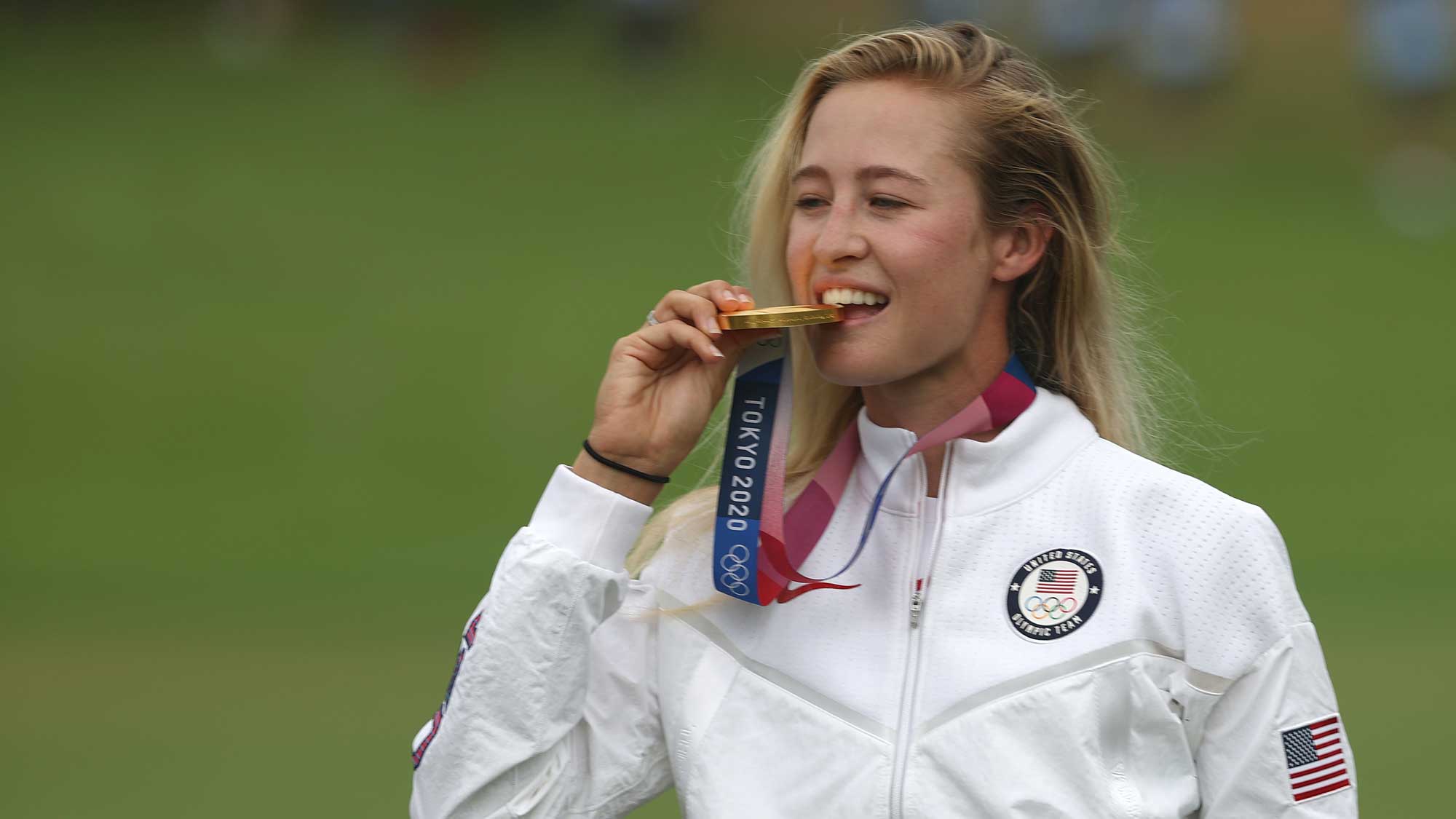 Nelly Korda with gold medal