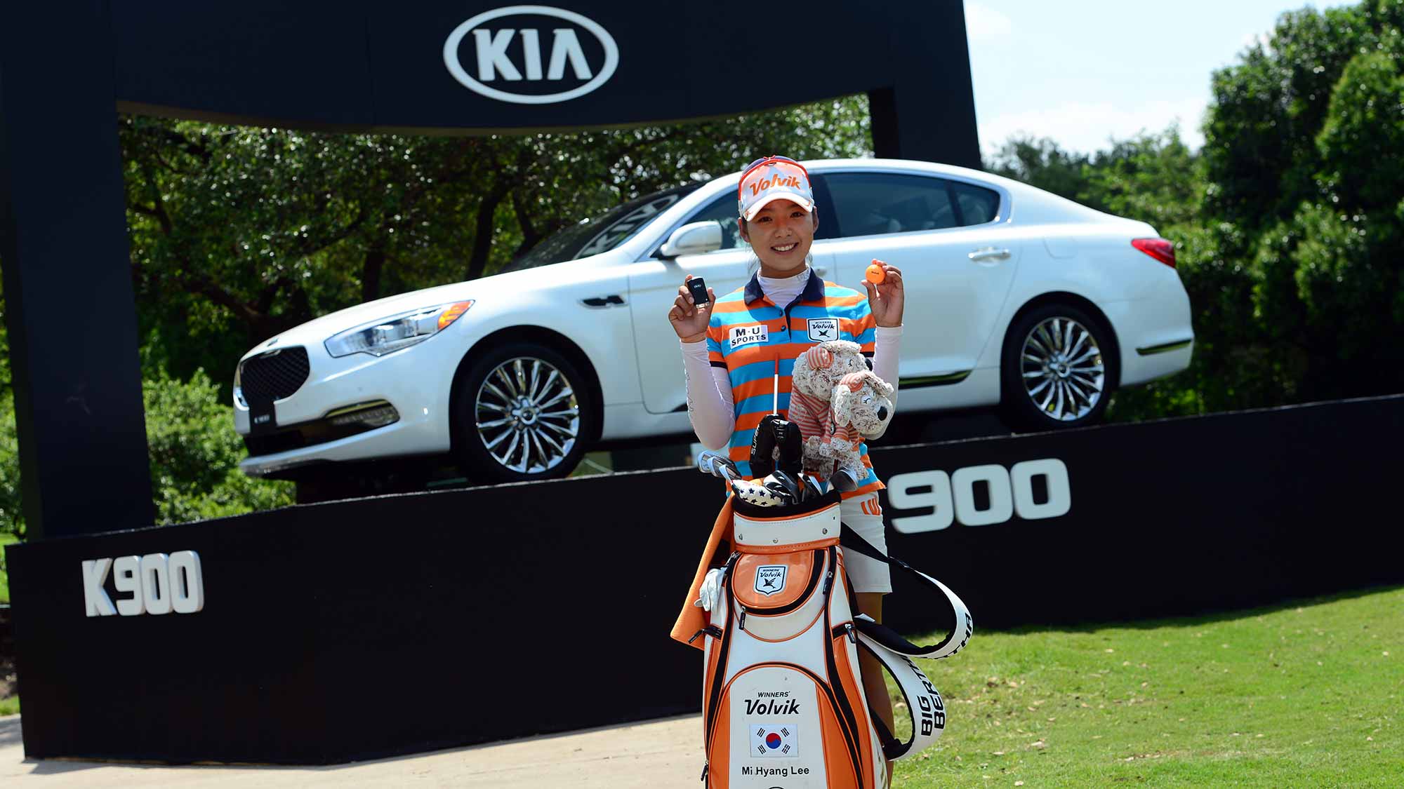 Mi Hyang Lee Wins Kia K900 with a Hole-in-One on the 17th Hole during the Opening Round of the 2015 North Texas Shootout