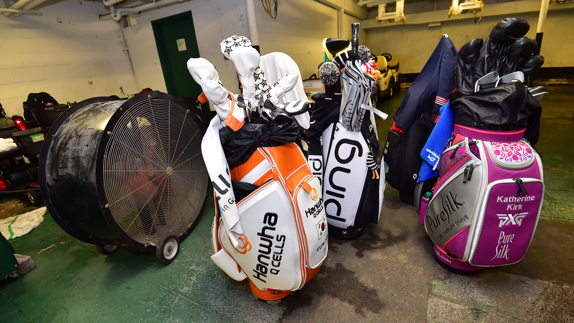 Clubs Drying Off on Saturday Morning at Kingsmill Championship 