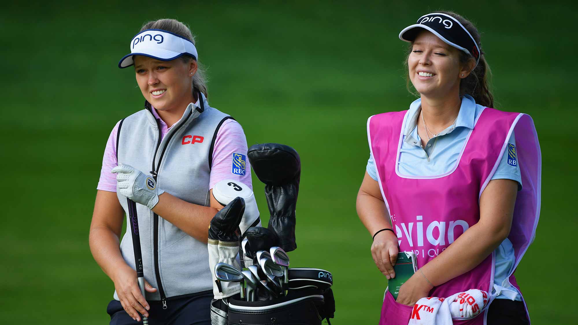 Résultat de recherche d'images pour "brooke henderson golf photos"