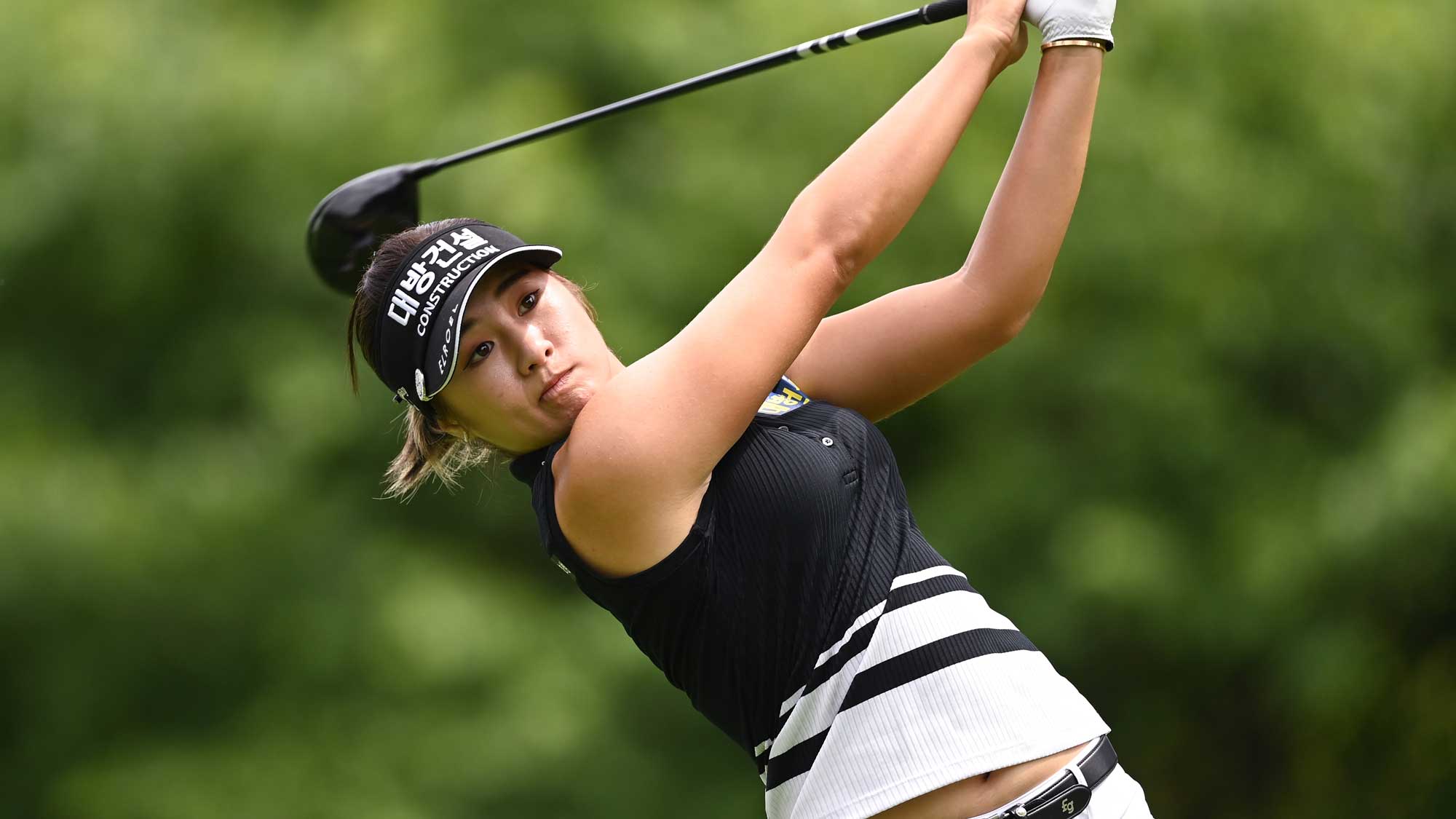 Jeongeun Lee6 Maintains Evian Lead, Aims for Second Major Title LPGA