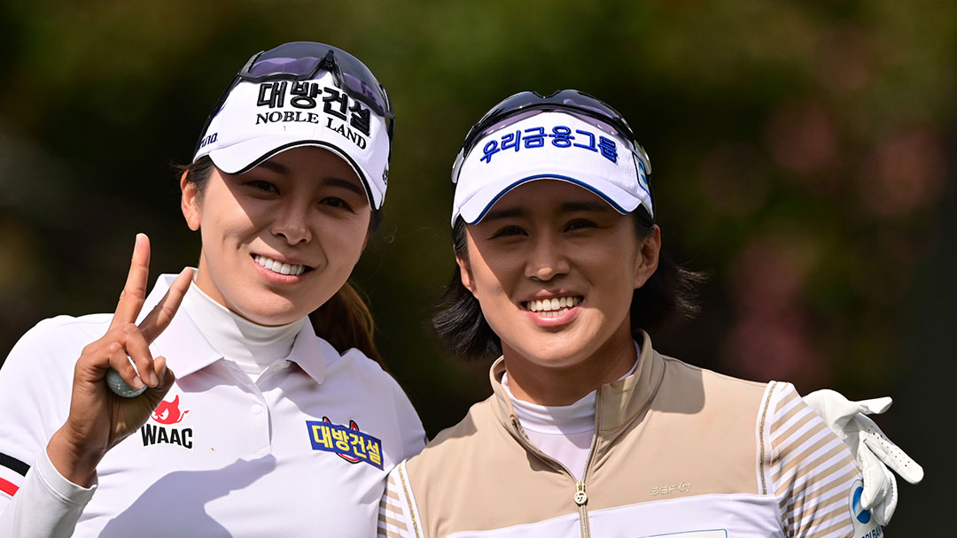 Mi Jung Hur (left) and Amy Yang pose for the camera during a practice round at the 2019 Kia Classic