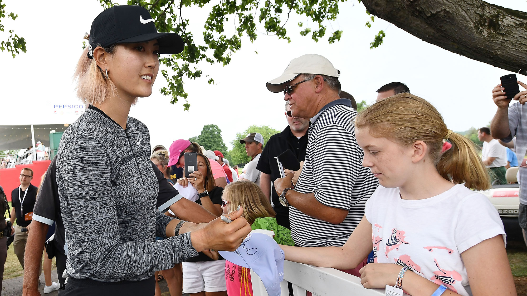Michelle Wie Signing Autographs for Fans