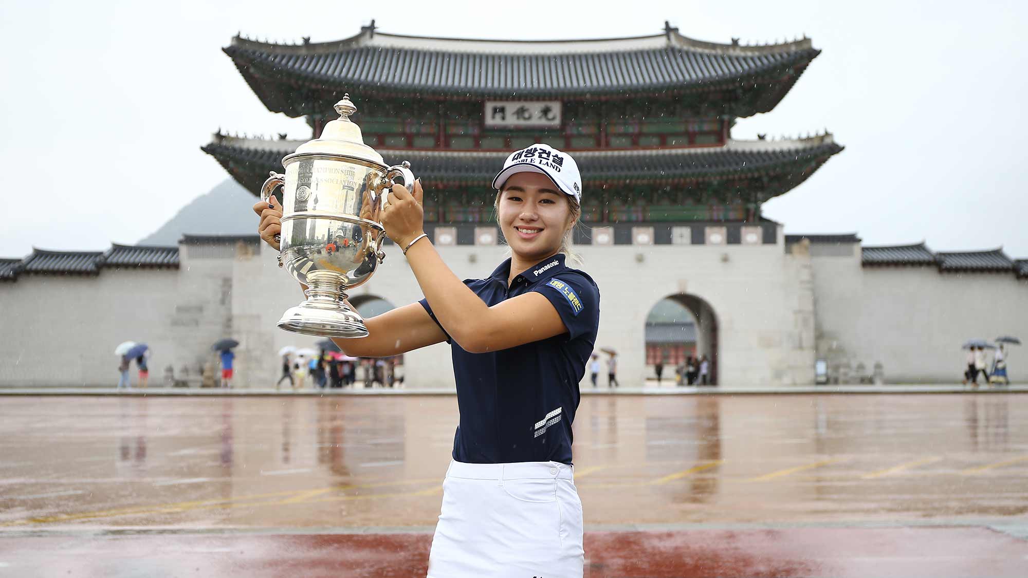 lee6koreamediatour2.jpg